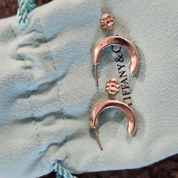 Vintage Tiffany and Co twist hoop earrings - Picture 3 of 3